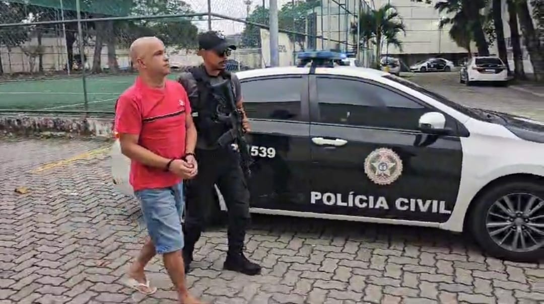Bombeiro carioca é preso