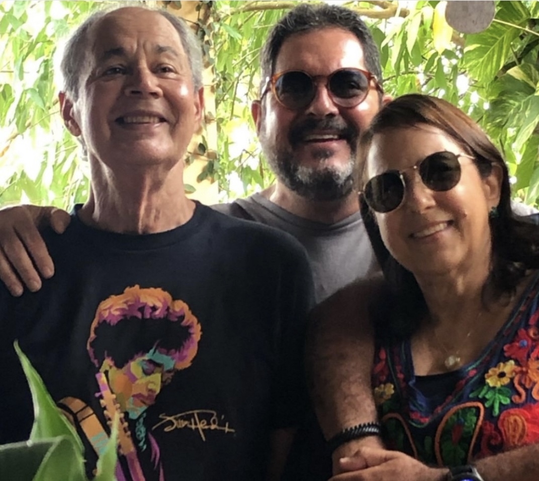 Júlio Rezende com os irmãos Fernando e Lila