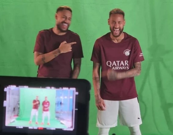 Neymar e sósia (Foto: Reprodução/Instagram @sosiadoney)