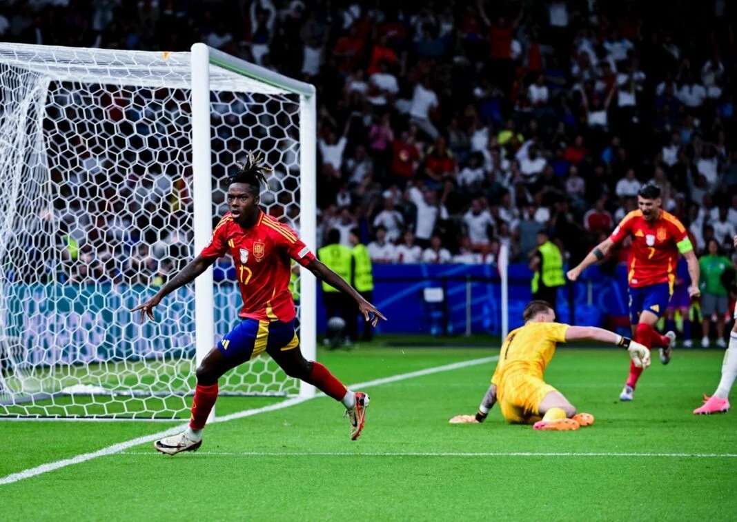 Espanha vence Inglaterra por 2 a 1 na decisão da Eurocopa (Foto: Reprodução/X/SEFutbol)