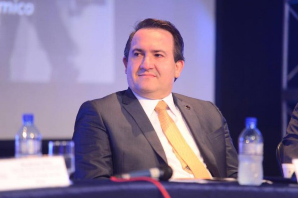 Advogado Robson Maia