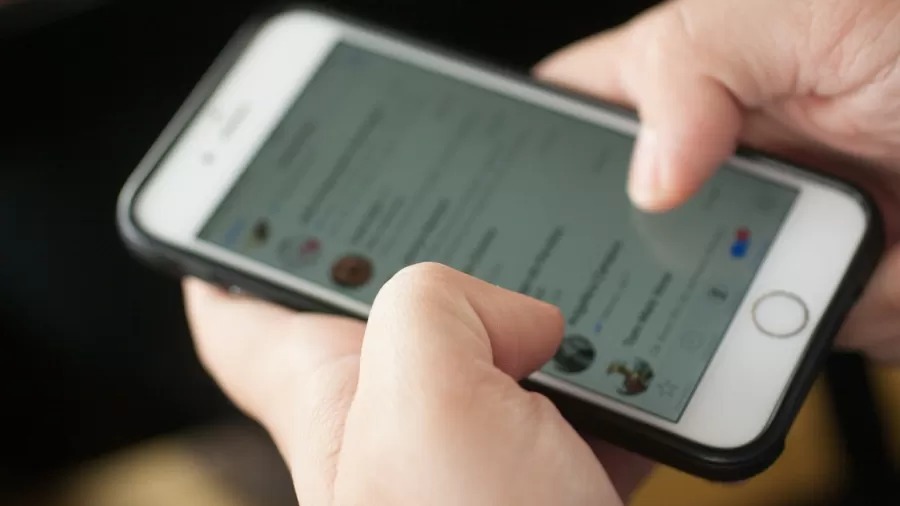 WhatsApp mudou política de privacidade no auge da pandemia de covid-19, 'quando o aplicativo se fazia ainda mais necessário', segundo MPF Imagem: rodrigobark/Getty Images