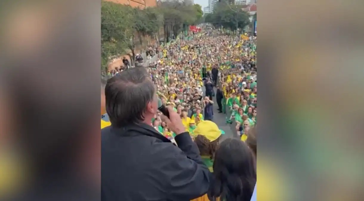 O ex-presidente Jair Bolsonaro (PL) durante evento em Caxias do Sul (RS) 25/07/2024 - Reprodução/X/fabiowoficial