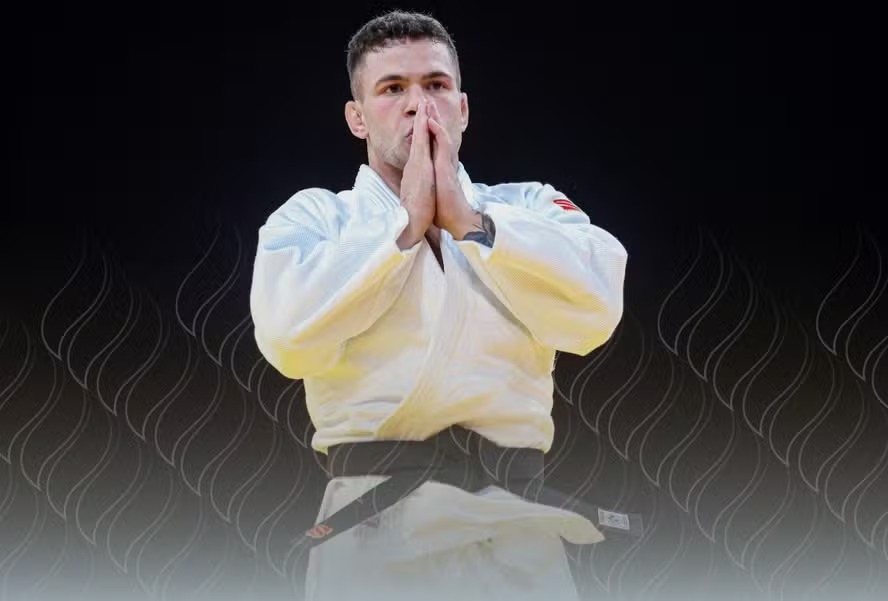 Willian Lima fica com a medalha de prata no judô (Foto: Wander Roberto/COB)