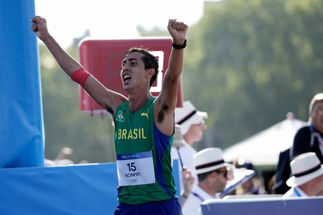 Brasileiro ficou em quarto na prova da Rio-2016 e agora conquista a medalha de prata. (Foto: Reprodução/X @TimeBrasil)