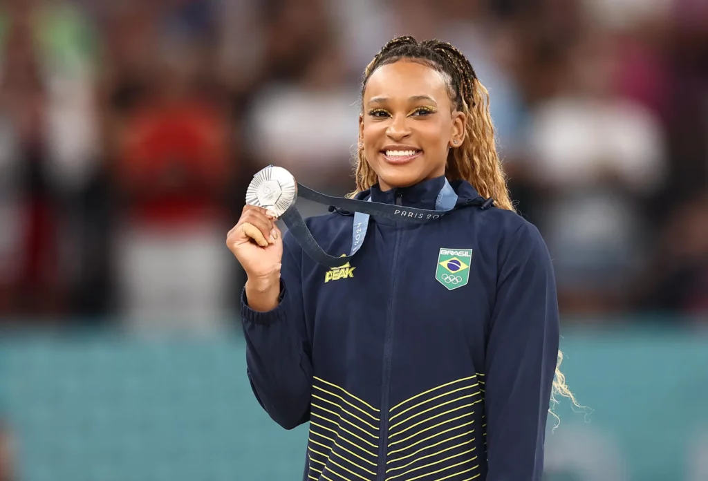 Rebeca-Andrade-maior-medalista-brasileita-1024x696.webp