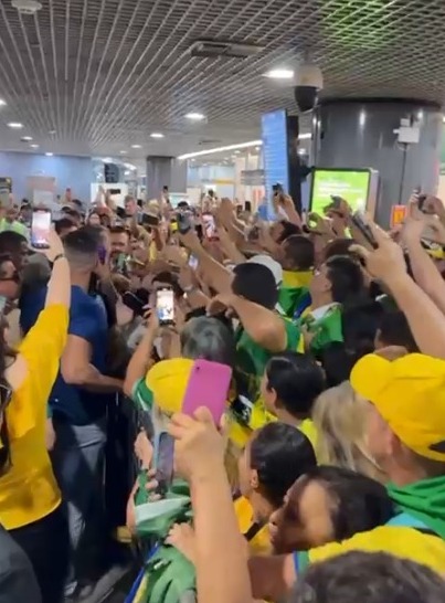Bolsonaro e o povo