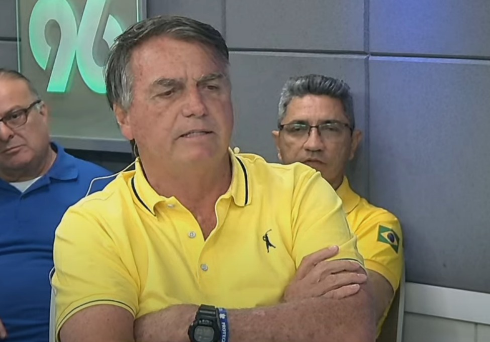 FireShot Capture 3745 - (2) AO VIVO - MEIO DIA RN [ENTREVISTA BOLSONARO - EXCLUSIVO] 15_08_2_ - www.youtube.com.jpg