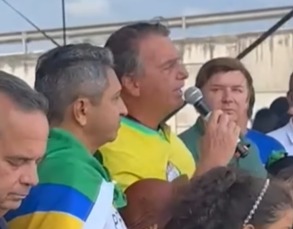 FireShot Capture 2895 - Bolsonaro afirma que 'picareta' Lula não pode nem tomar uma 'caninha_ - www.youtube.com.jpg