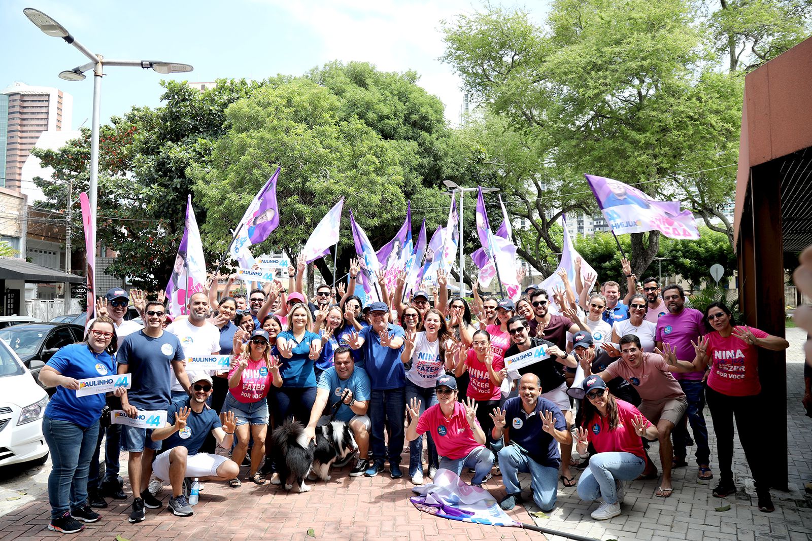 Paulinho Freire e Joanna Guerra visitam as quatro regiões de Natal