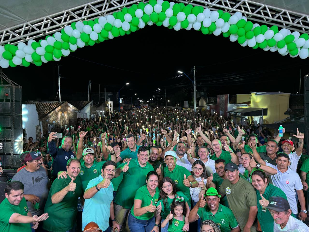 Onda verde de Mara Cavalcanti toma conta de Riachuelo 