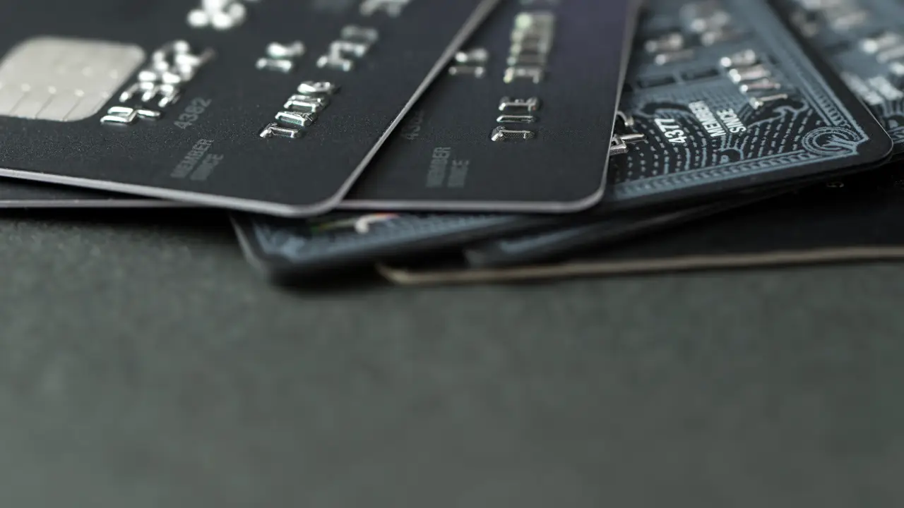 Transações com cartão de crédito devem movimentar R$ 4 trilhões em 2024 (iStockphoto/Getty Images)
