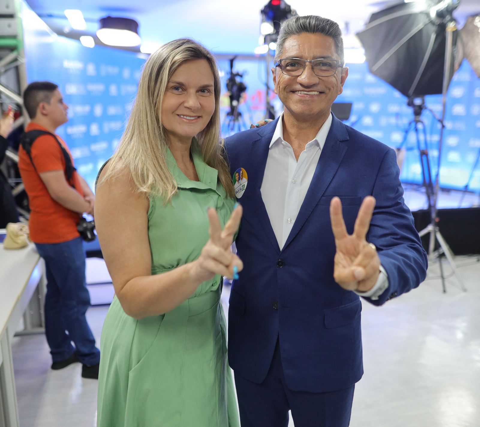 Salatiel chama Nilda de fujona e Marciano diz que ela é despreparada, durante debate da 98 FM