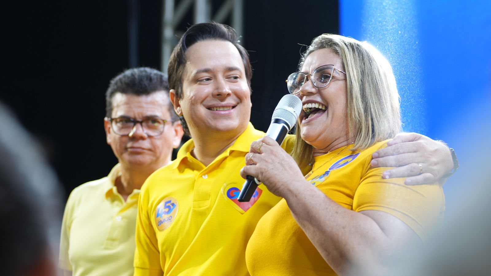 Ao lado de Givago, Kátia Linhares pode se tornar a primeira mulher vice-prefeita da história de Caraúbas