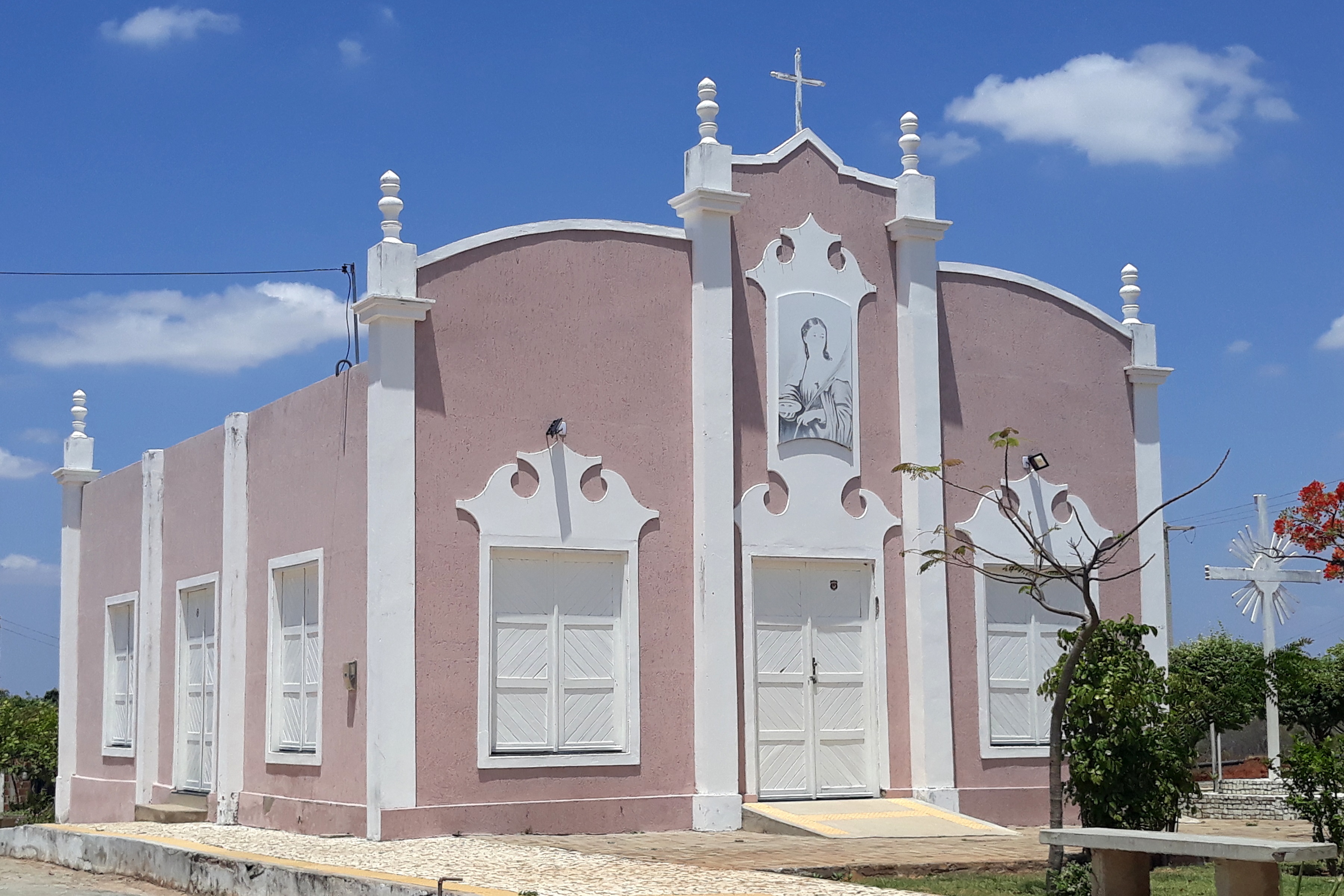 Capela_de_Santa_Luzia,_Riacho_da_Cruz_(RN).jpg