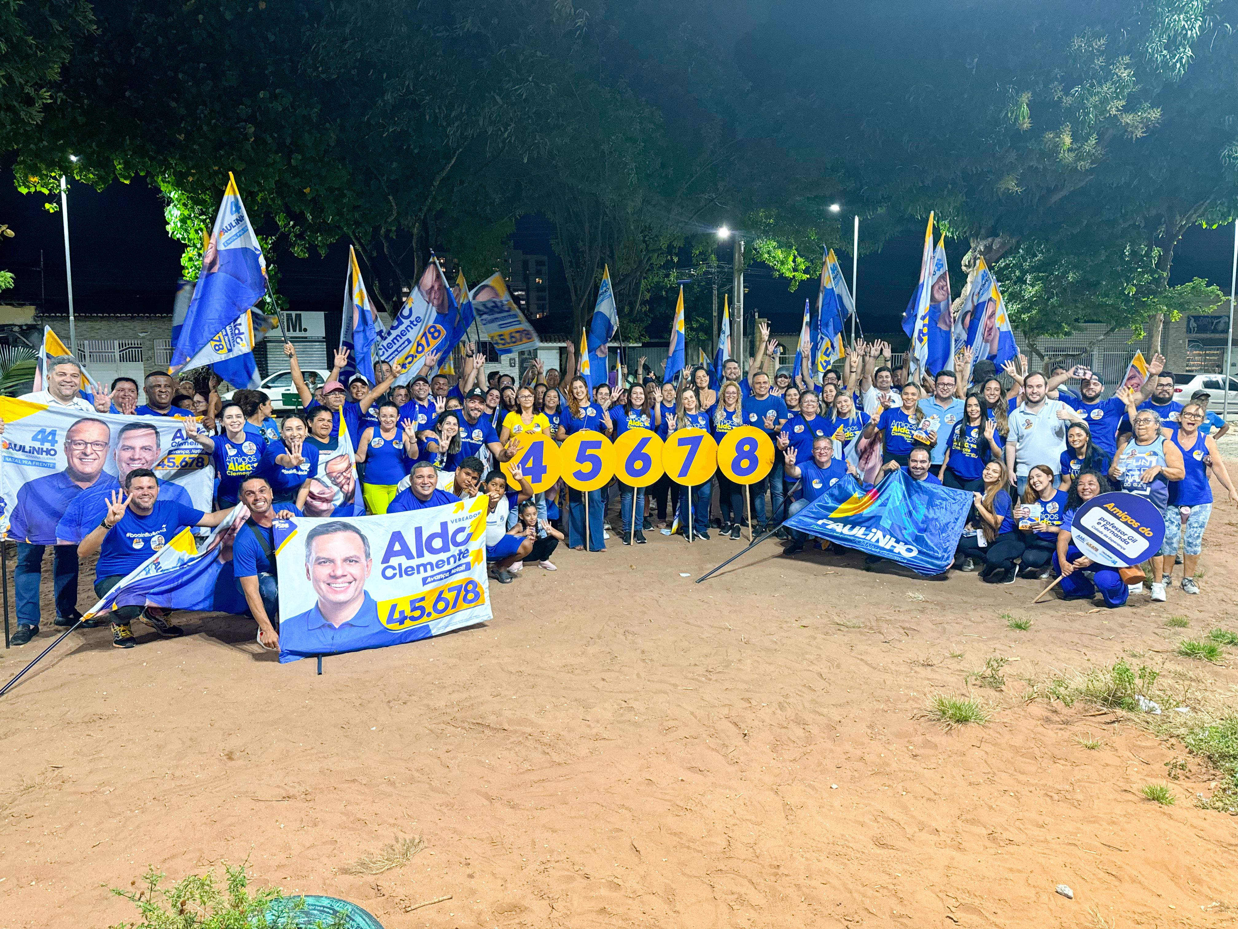 Aldo Clemente recebe apoio em caminhada por Cidade da Esperança e apresenta propostas