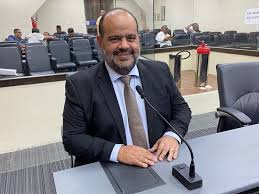 Hermes Câmara é reeleito vereador e diz que 