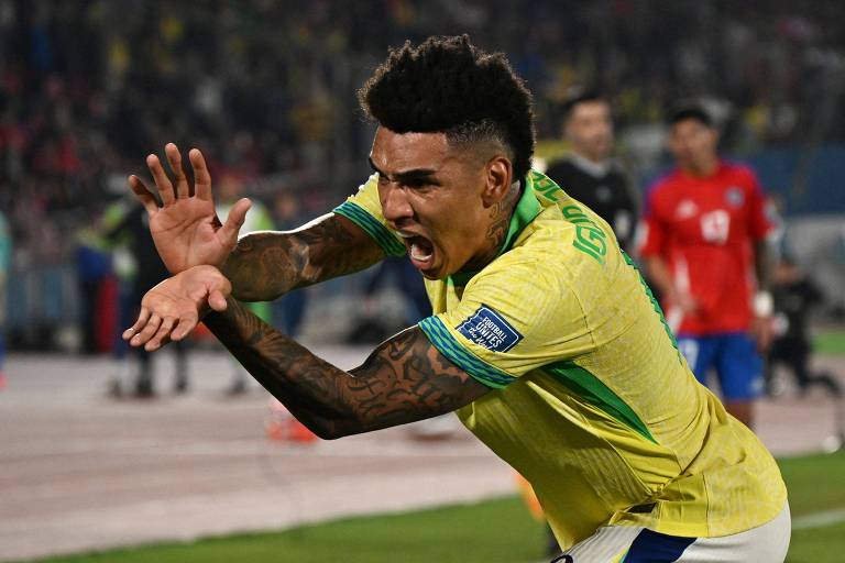 Com ajuda do ataque do Botafogo, Brasil vence o Chile e respira nas Eliminatórias