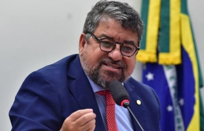 vice-presidente do PT e prefeito eleito de Maricá (RJ), Washington Quaquá