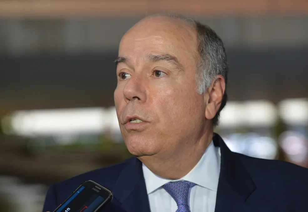 Chanceler diz que Brasil não romperá com Venezuela e defende “grupo de amigos”