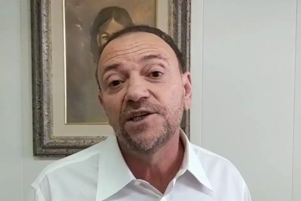 Edinho Silva ameaça lugar de Pimenta na Secom