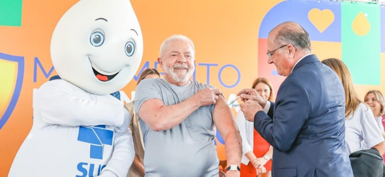Vacinação  lula vacina zé gotinha