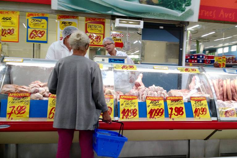 Preço da carne bovina volta a subir, e brasileiro recorre a ovos e peixes, aponta pesquisa
