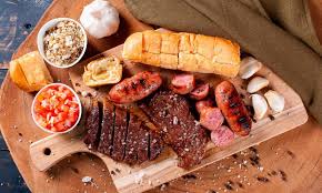 Churrasco mais caro: carnes sobem mais que inflação, e preços devem continuar em alta em 2025