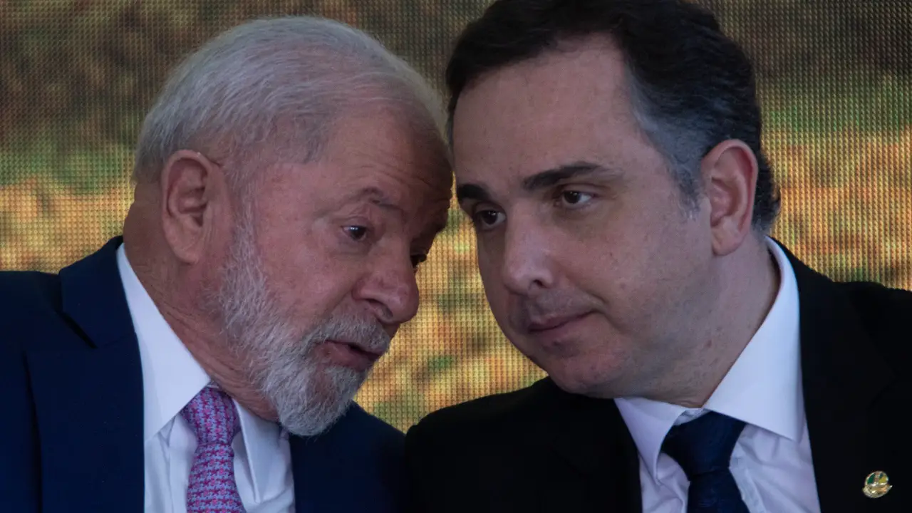 Entorno de Lula trabalha com duas opções de ministério para Rodrigo Pacheco