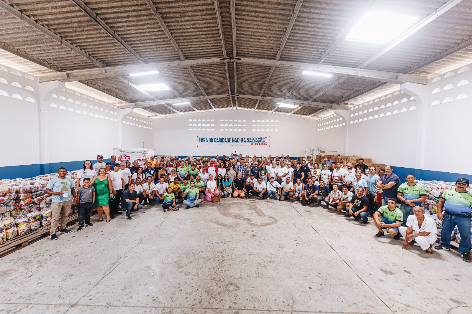 Clap Entretenimento beneficia 300 instituições do RN com doação de 100 toneladas de alimentos
