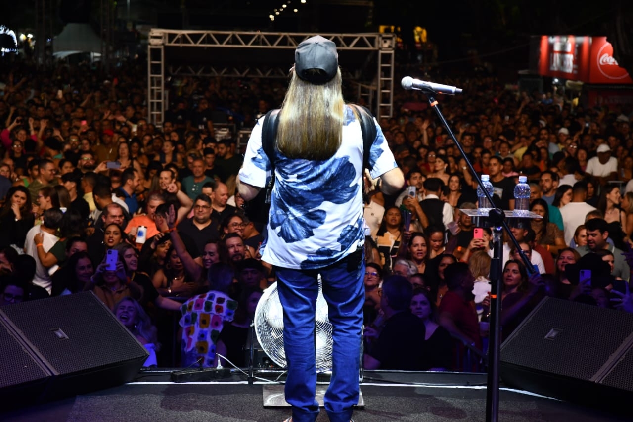Dorgival Dantas emociona público na segunda noite do Natal em Natal 2024