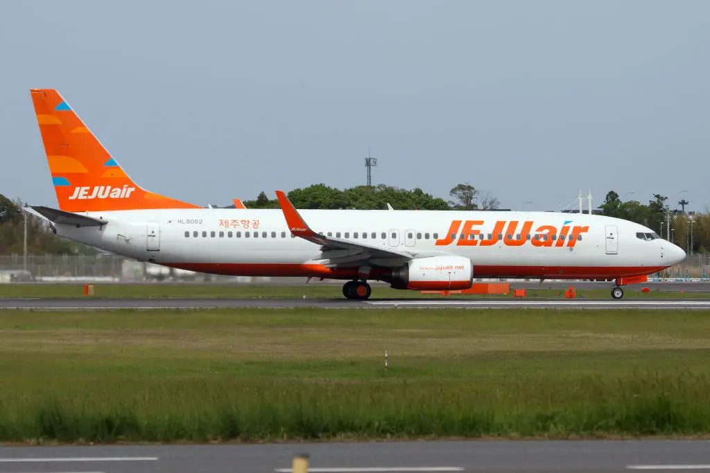 Avião com 181 pessoas bate em aeroporto da Coreia do Sul e 28 mortes são confirmadas