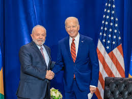 Seletividade: Petistas fazem zuada pra deportações de Trump e se calam pra Biden que fez o mesmo 32 vezes