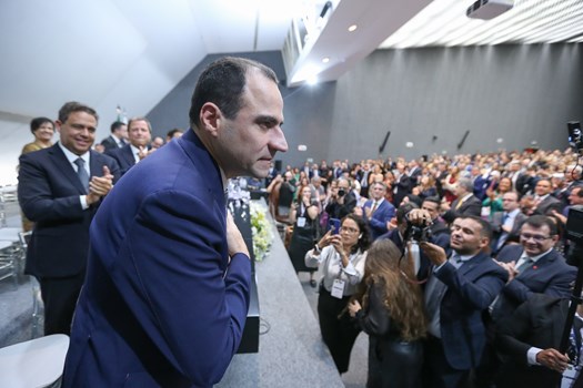 Por unanimidade, Beto Simonetti é reeleito presidente nacional da OAB