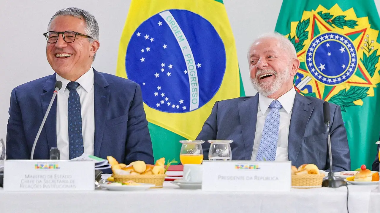 Apesar da pressão do Centrão, Lula pode manter exclusividade do PT no Planalto