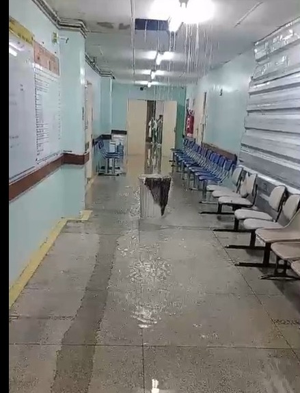 Chuva invade e alaga unidade de queimados no Walfredo Gurgel
