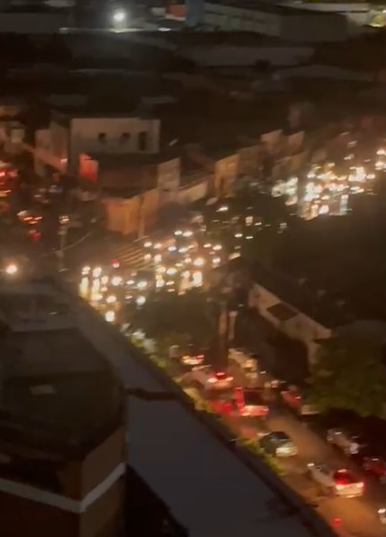 Um caos cruzamento da rua Jaguarari com Avenida 1