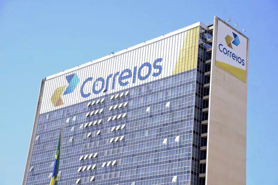 Correios já começam 2025 dando prejuízo: R$ 500 milhões somente em janeiro