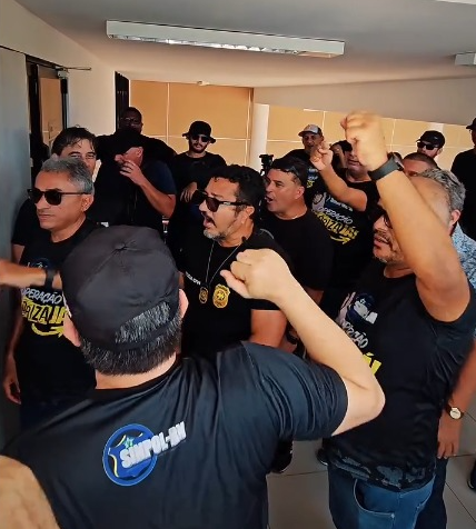 [VÍDEO] Policiais civis “satisfeitos” com Fátima Bezerra