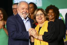 Lula revela a aliados a próxima ministra que demitirá no governo