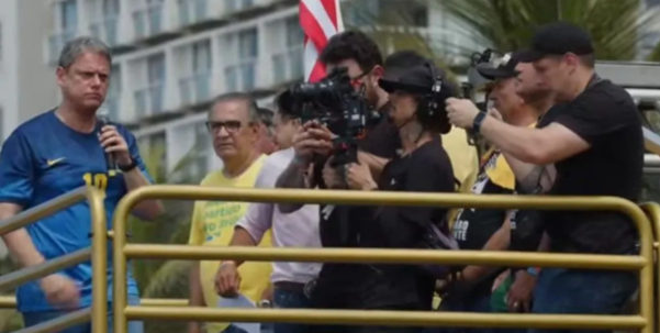 FireShot Capture 3430 - “Prometeram picanha e não tem nem ovo“, diz Tarcísio em ato com Bols_ - www.cnnbrasil.com.br.jpg