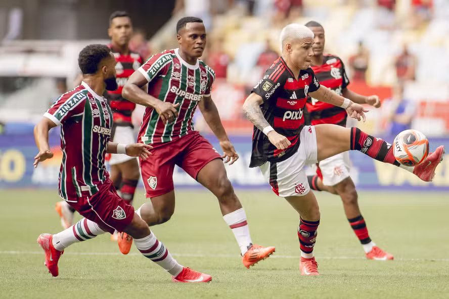 Festa rubro-negra! Flamengo empata com o Fluminense e é bicampeão carioca