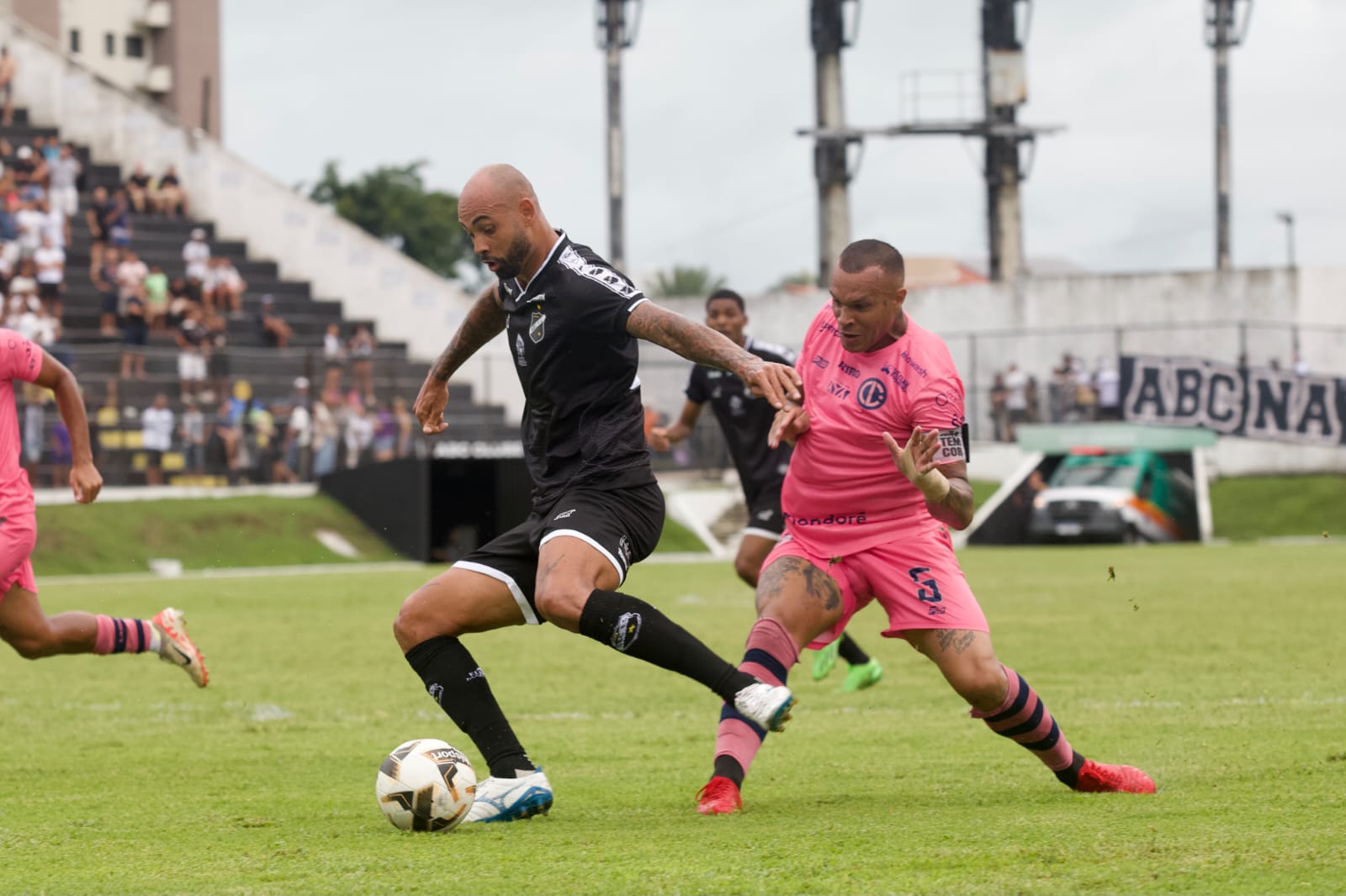 ABC vence Laguna e decide estadual contra o América