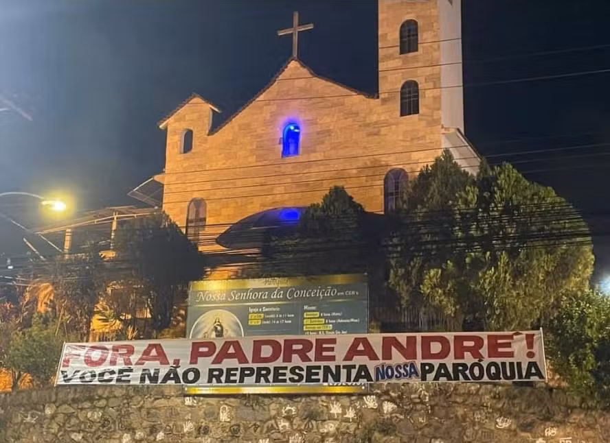 Padre é impedido de celebrar missa