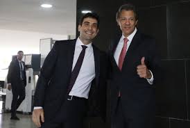 Galípolo diz que foi protagonista para subir juros e contraria Haddad