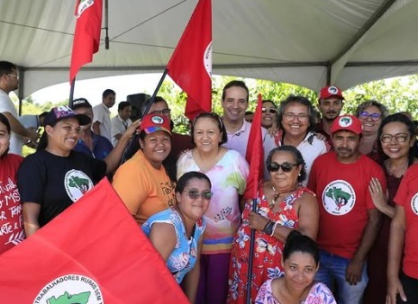 Agenda aleatória: Fátima, Cadu e o MST