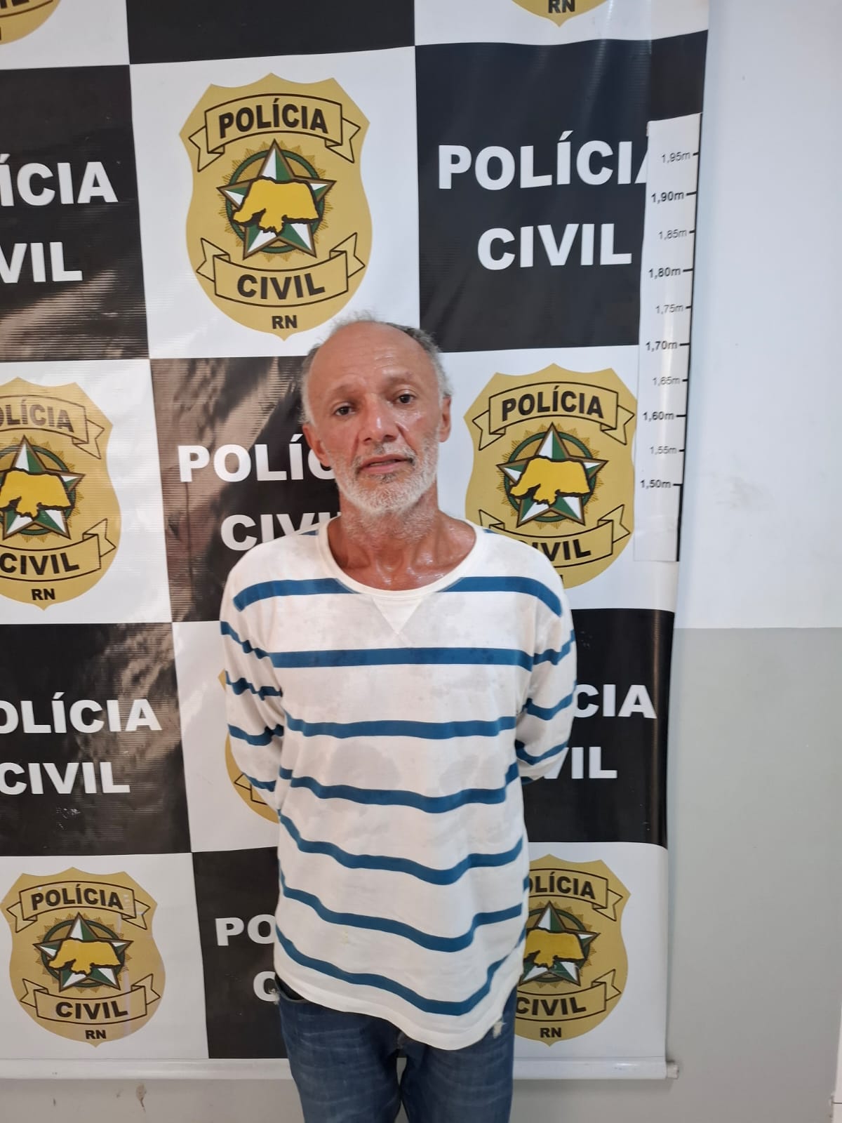 A casa caiu para o vovô golpista