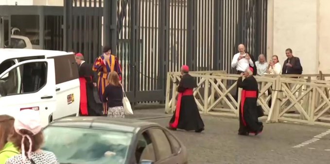 Cardeais realizam últimas reuniões no Vaticano antes do conclave