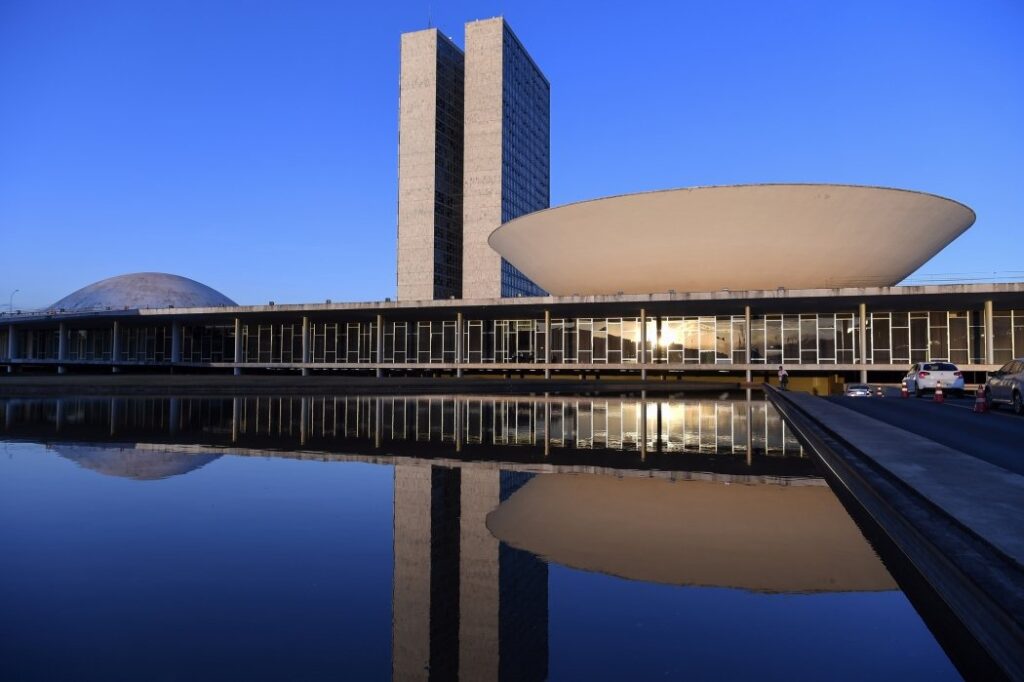 camara-dos-deputados-orgao-fotografia-1024x682.jpg
