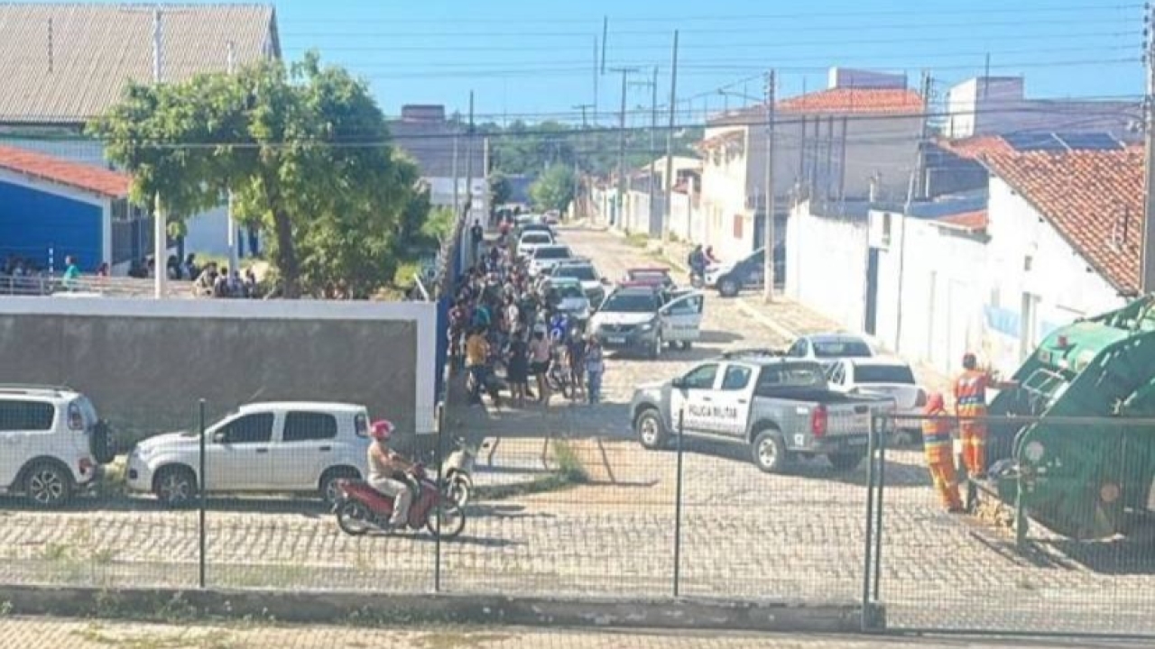 Aluno entra armado com faca em escola de Mossoró e ataca colegas